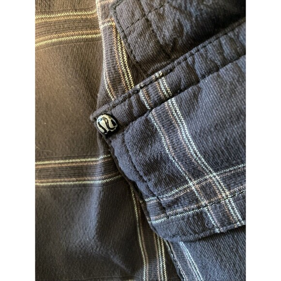 Lululemon Mens Shorts Size 32 Multi Color - Picture 3 of 8